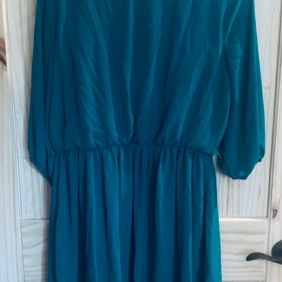 Dress - Picture 3 of 7